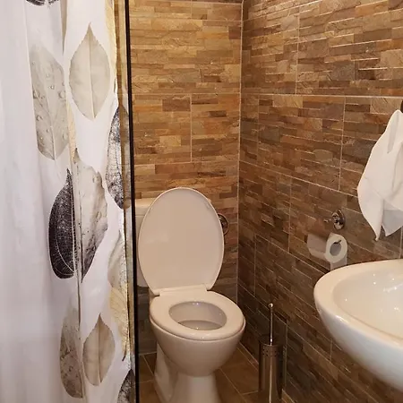 Kitti Szálláshely Habitación en casa particular Mogyoród