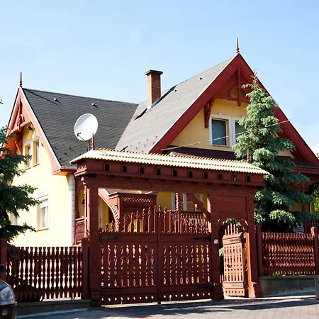 Kitti Panzio Homestay *