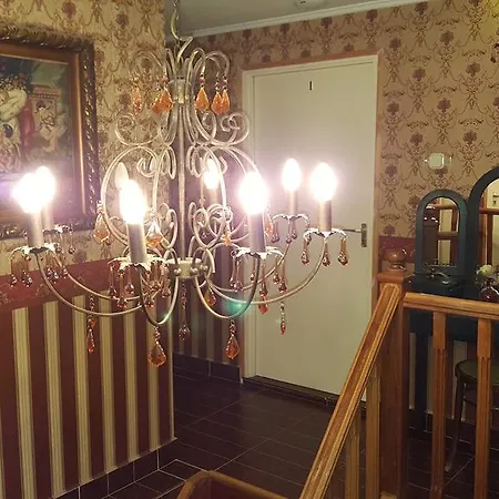 Kitti Quarto em Acomodações Particulares