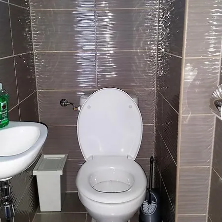 Quarto em Acomodações Particulares Kitti Mogyoród