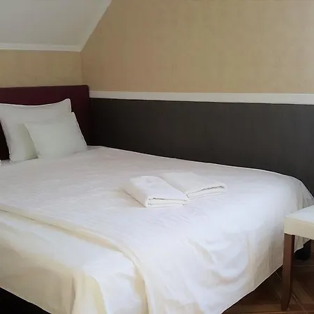 Kitti Panzio Privat bolig *