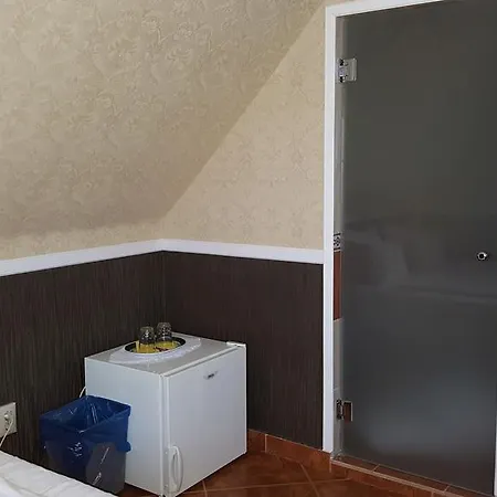 Kitti Panzio * Mogyoród