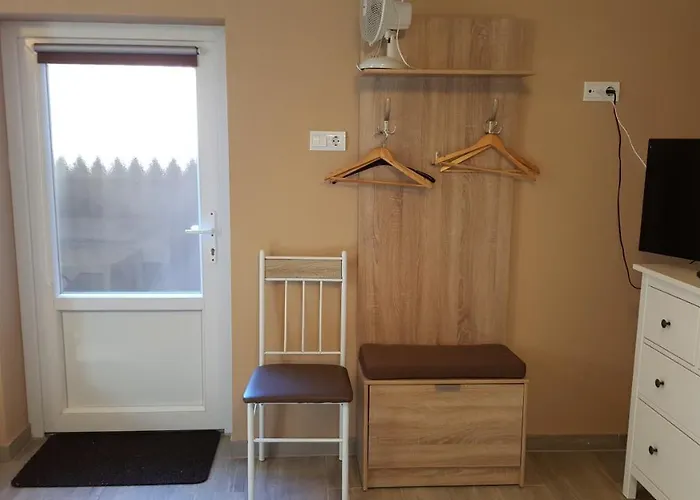 Quarto em Acomodações Particulares Kitti Panzió Mogyoród